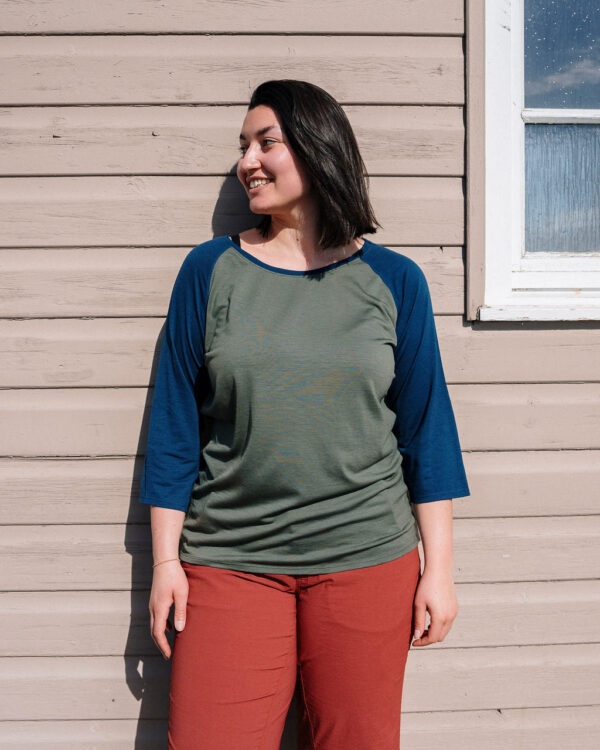 FINDRA Clothing FINDRA  Cara  3/4 Sleeve Raglan Crew Neck Size XXXL Majolica Blue/Thyme