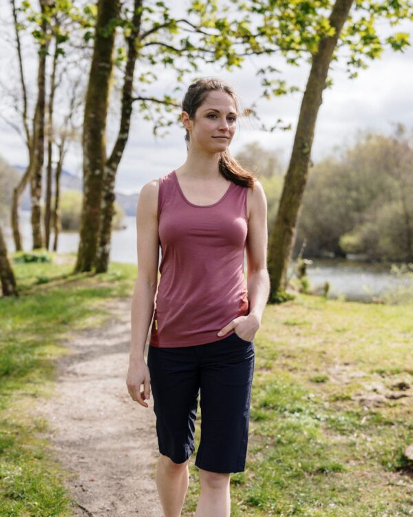 FINDRA Clothing FINDRA  Isla Merino-Lite Vest Top Size XXL Spiced Apple/Antique Rose