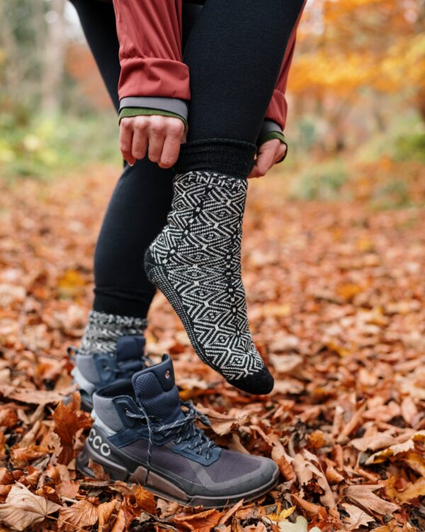 FINDRA Clothing FINDRA  Nordic Merino Socks Size 6-8.5 Charcoal/Oat